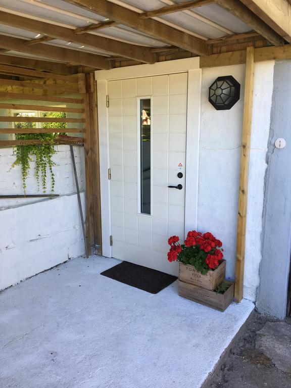Rum I Villa - Kaerleksudden Norrtaelje Esterno foto
