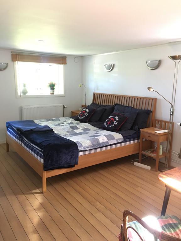 Rum I Villa - Kaerleksudden Norrtaelje Esterno foto